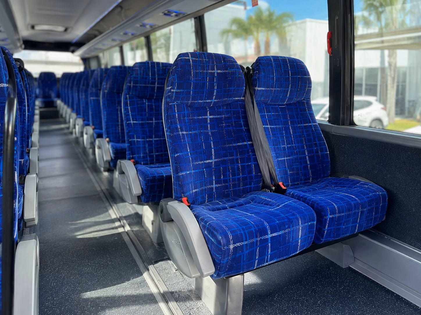 charter buses for large prom groups traveling together across san francisco